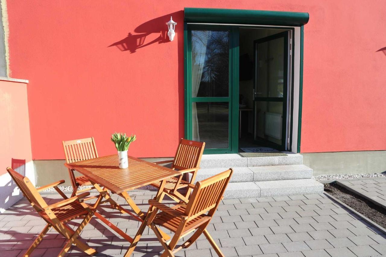 Pension Am Waldguertel Forst  Exterior photo